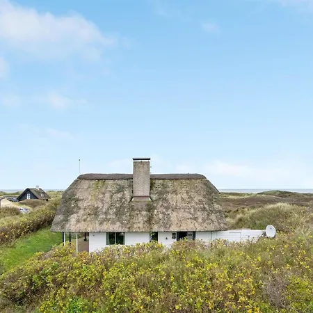 Emiline - 250m From The Sea By Interhome Saltum